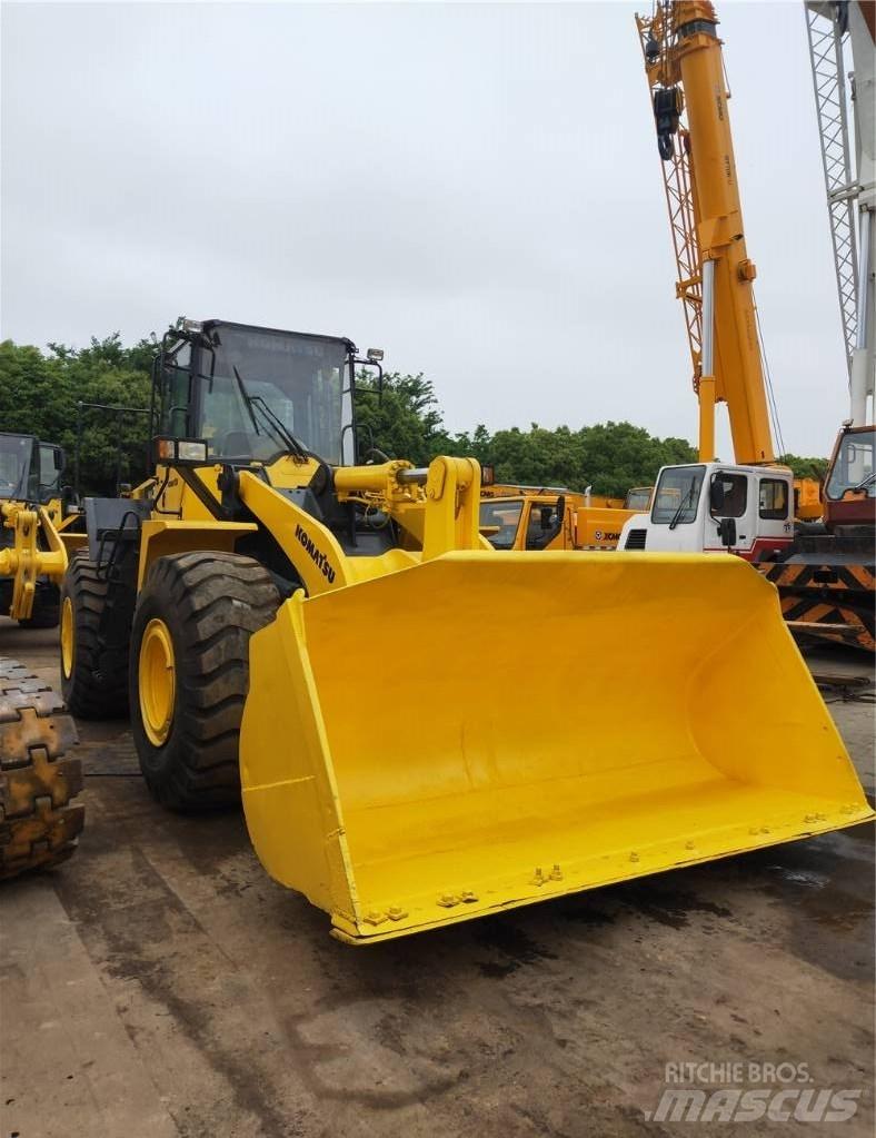 Komatsu WA 380 Колесни товарачи