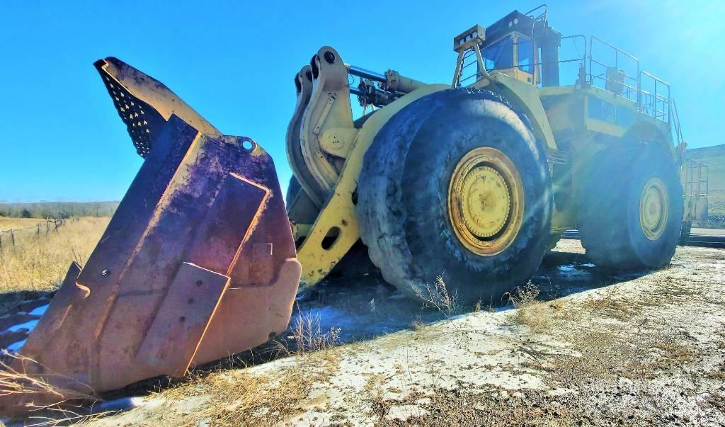 CAT 994 Колесни товарачи