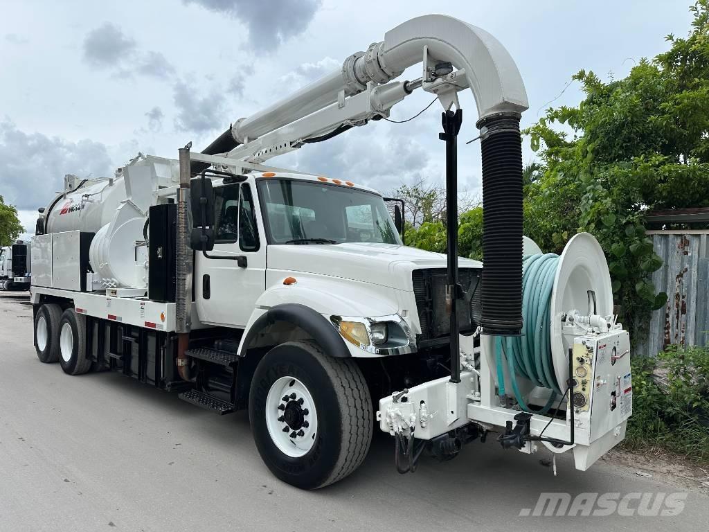 International 7400 Комби / вакуум камиони
