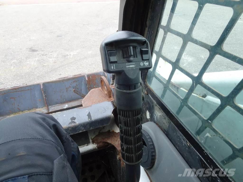 Bobcat 873 Мини товарачи
