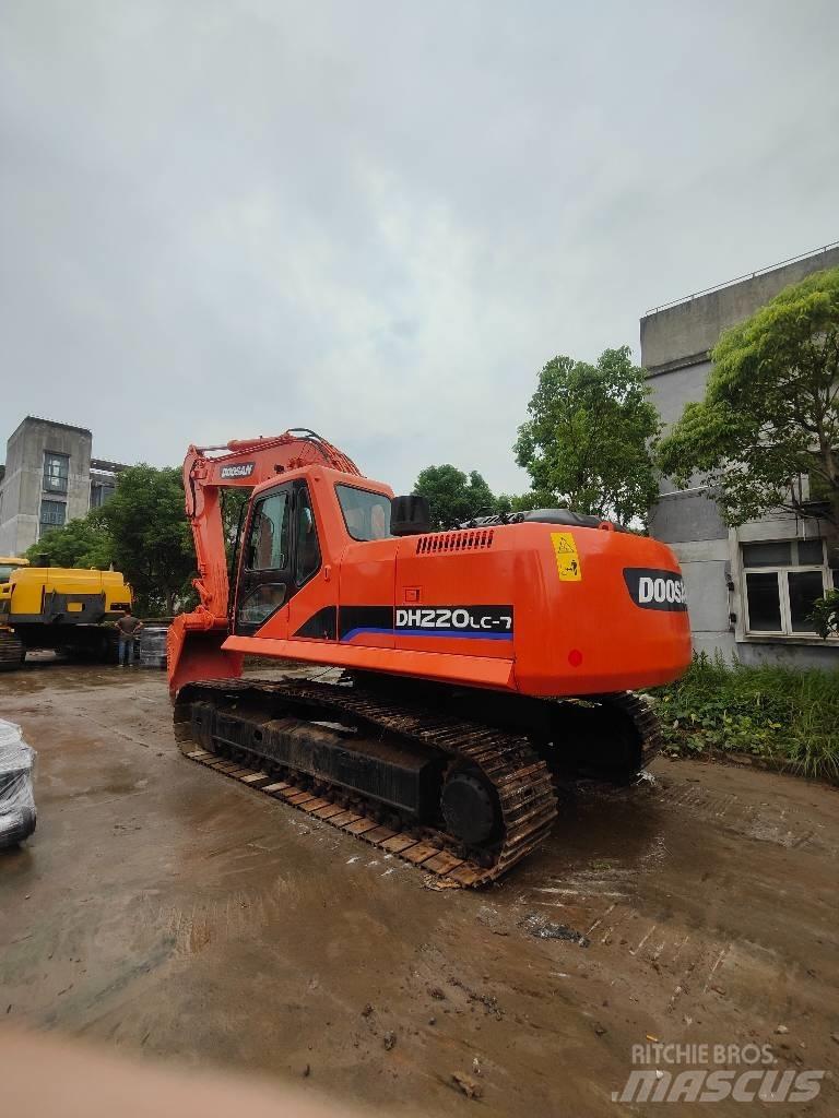 Doosan DH 220 Верижен екскаватор