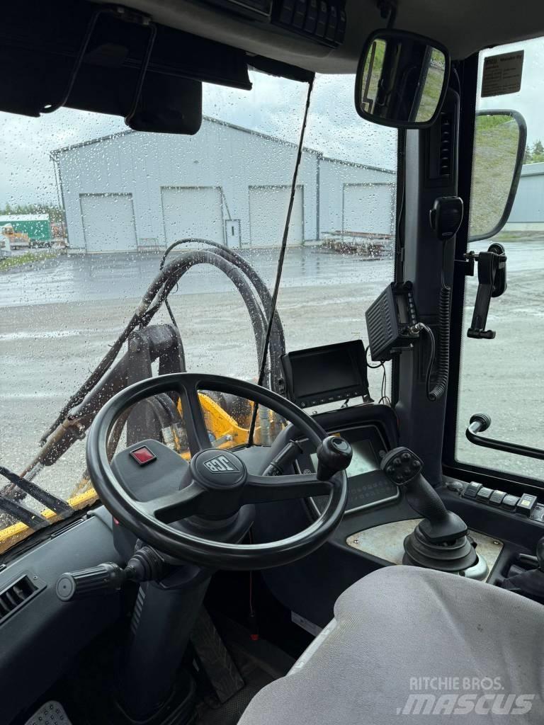 JCB 412 S Колесни товарачи