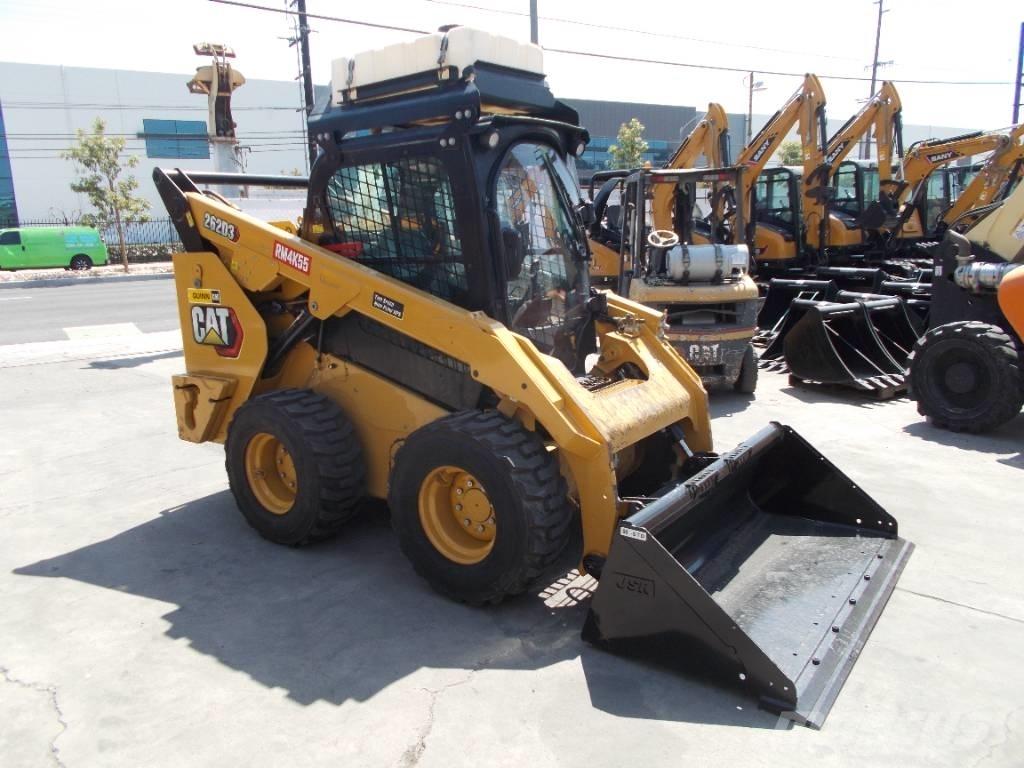 CAT 262D3 Мини товарачи
