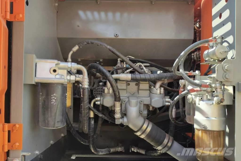 Hitachi ZX 240 Верижен екскаватор