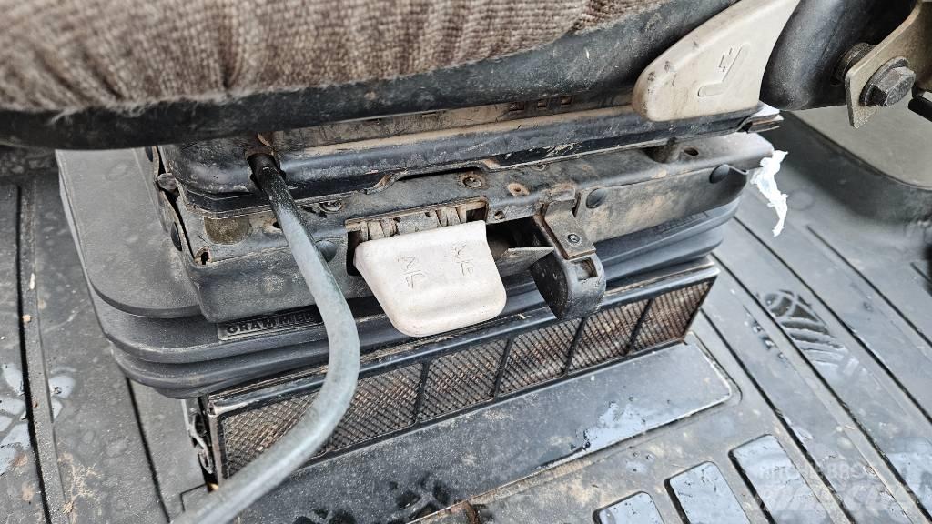 CASE 695SM Товарач със заден ексватор