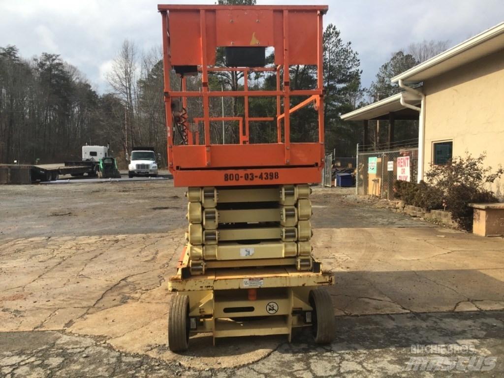 JLG 3248RS Ножични работни платформи