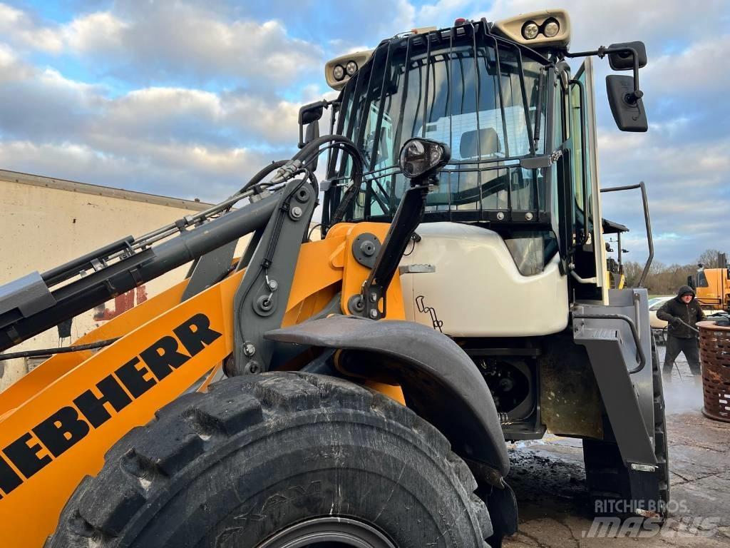 Liebherr L546 Колесни товарачи