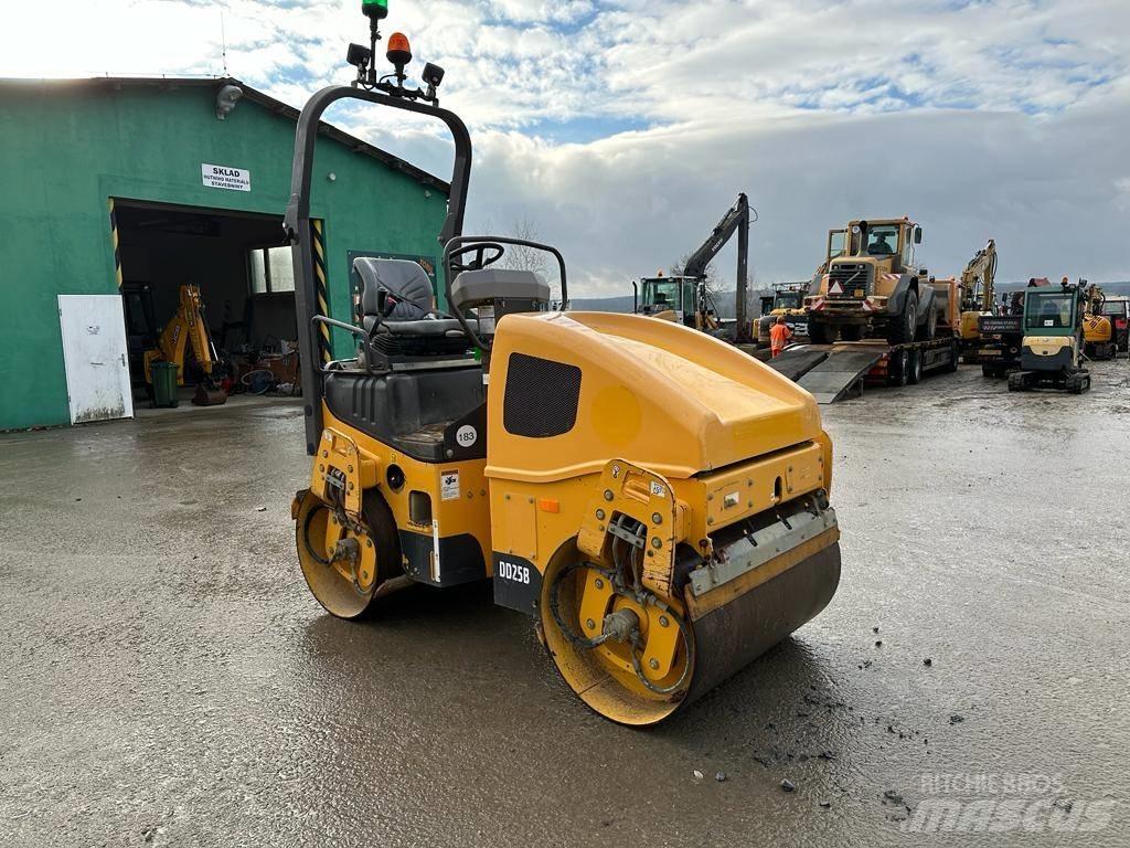 Volvo DD 25 B Двойни барабанни ролки
