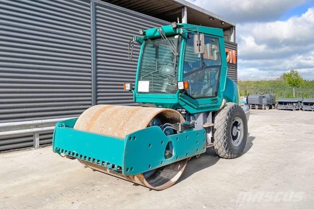 Hamm 3307 HT Еднобарабанни ролки

