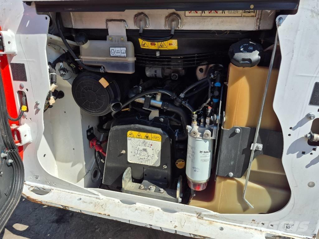 Bobcat S 76 Мини товарачи

