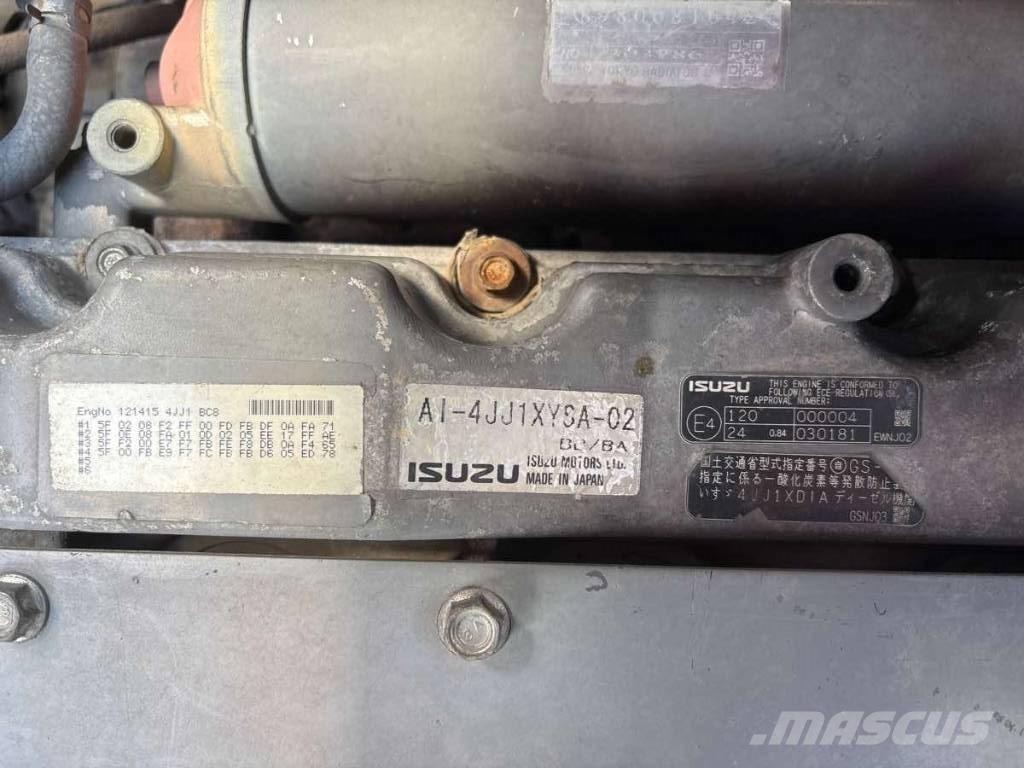 Hitachi ZX 145 W-3 Колесни екскаватори