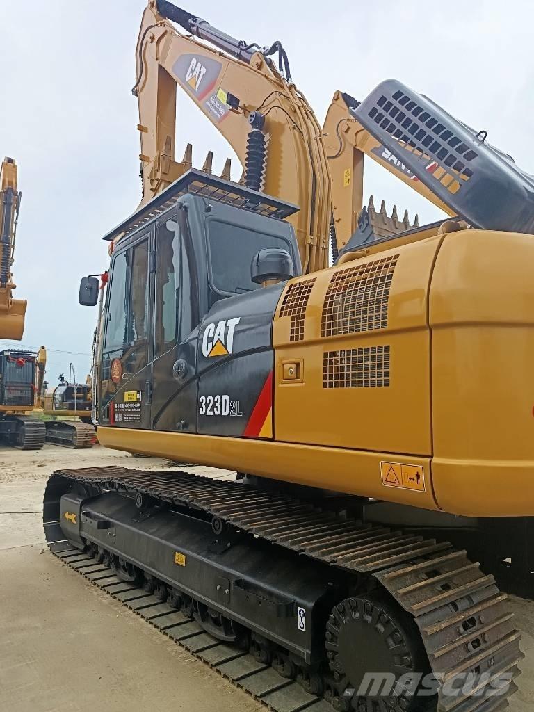 CAT 323 D2L Верижен екскаватор
