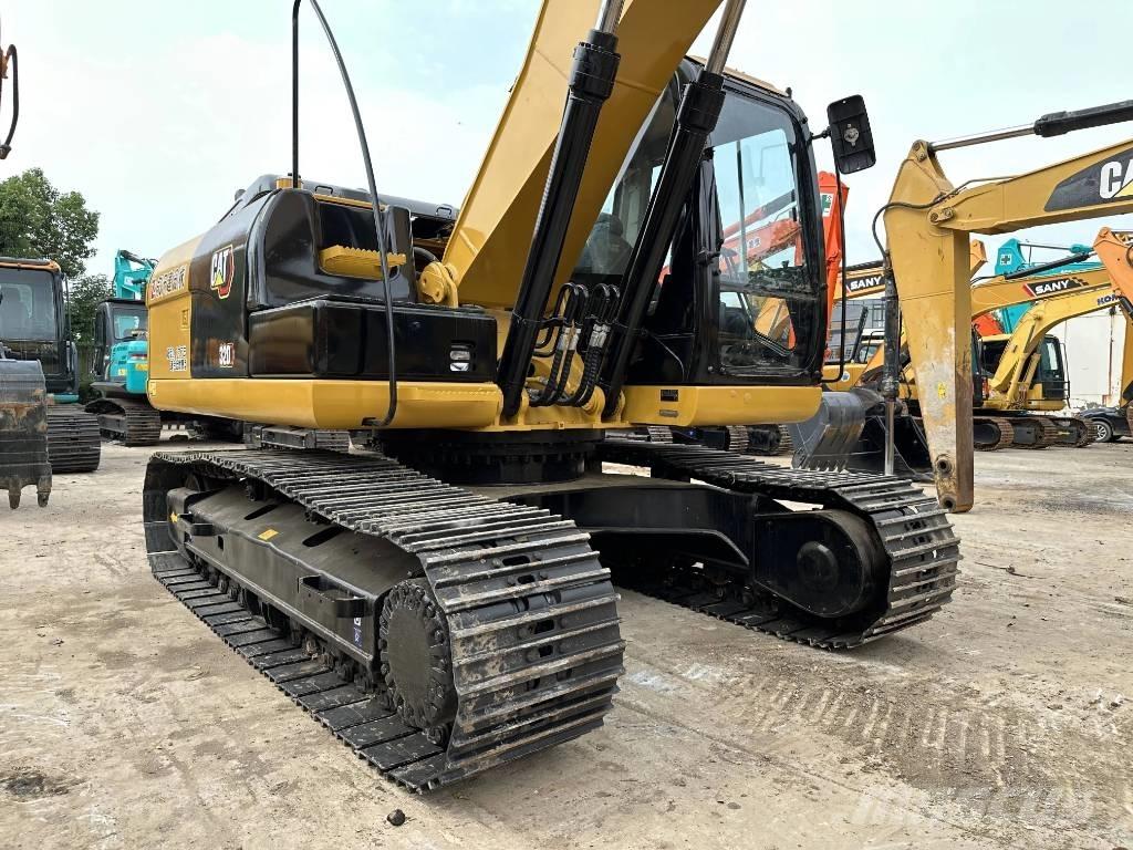 CAT 320D Верижен екскаватор