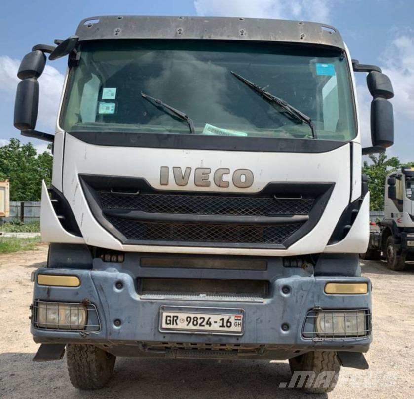 Iveco Trakker 440 Автобетоновози
