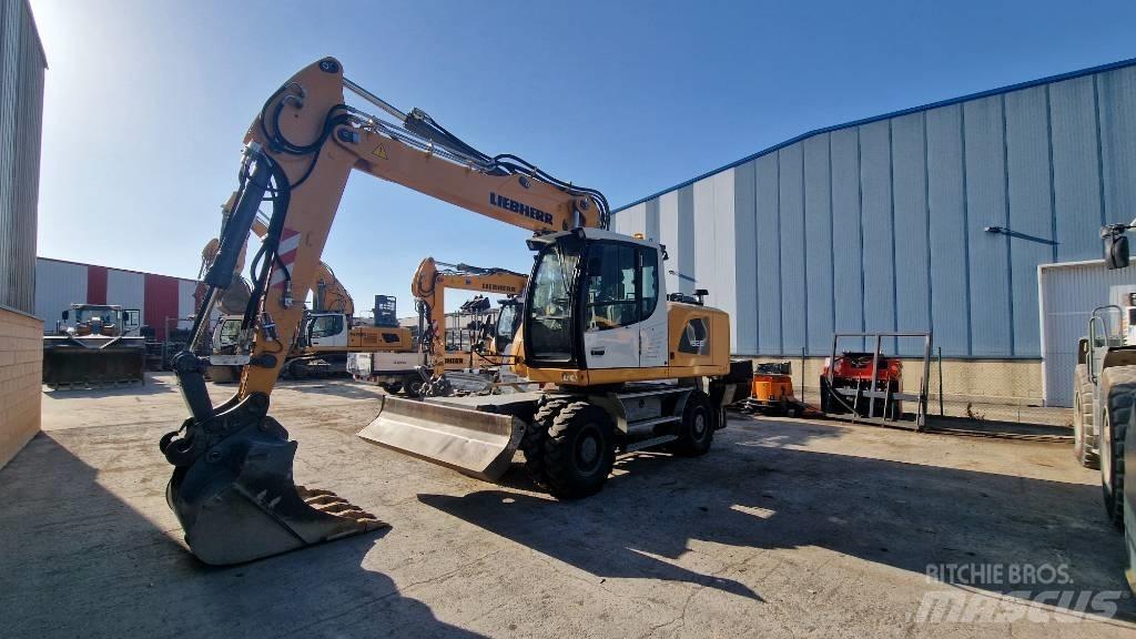 Liebherr A 920 Колесни екскаватори
