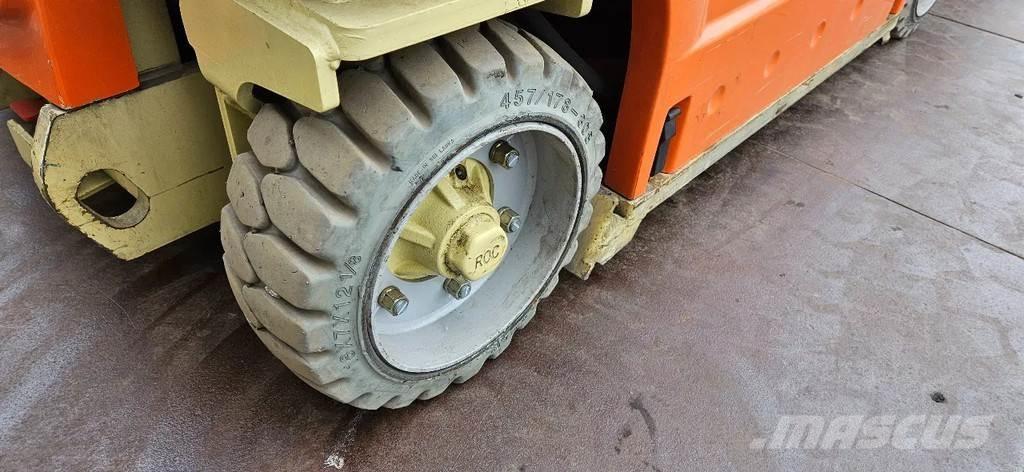 JLG TOUCAN 1210 Други вишки и платформи