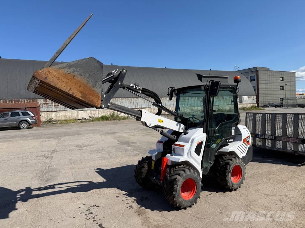 Bobcat L 28 Телескопични товарачи