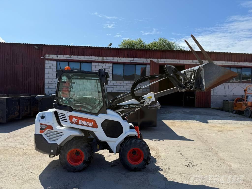 Bobcat L 28 Телескопични товарачи