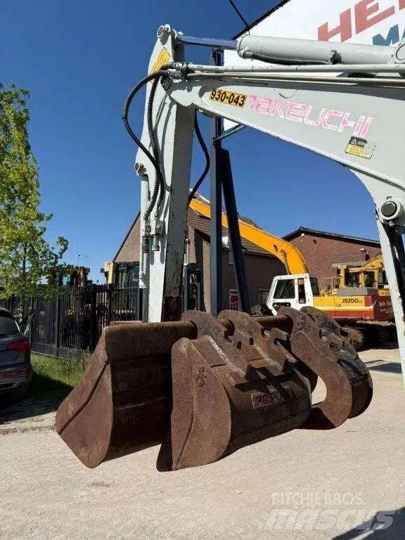 Takeuchi TB125 Мини екскаватори < 7 т
