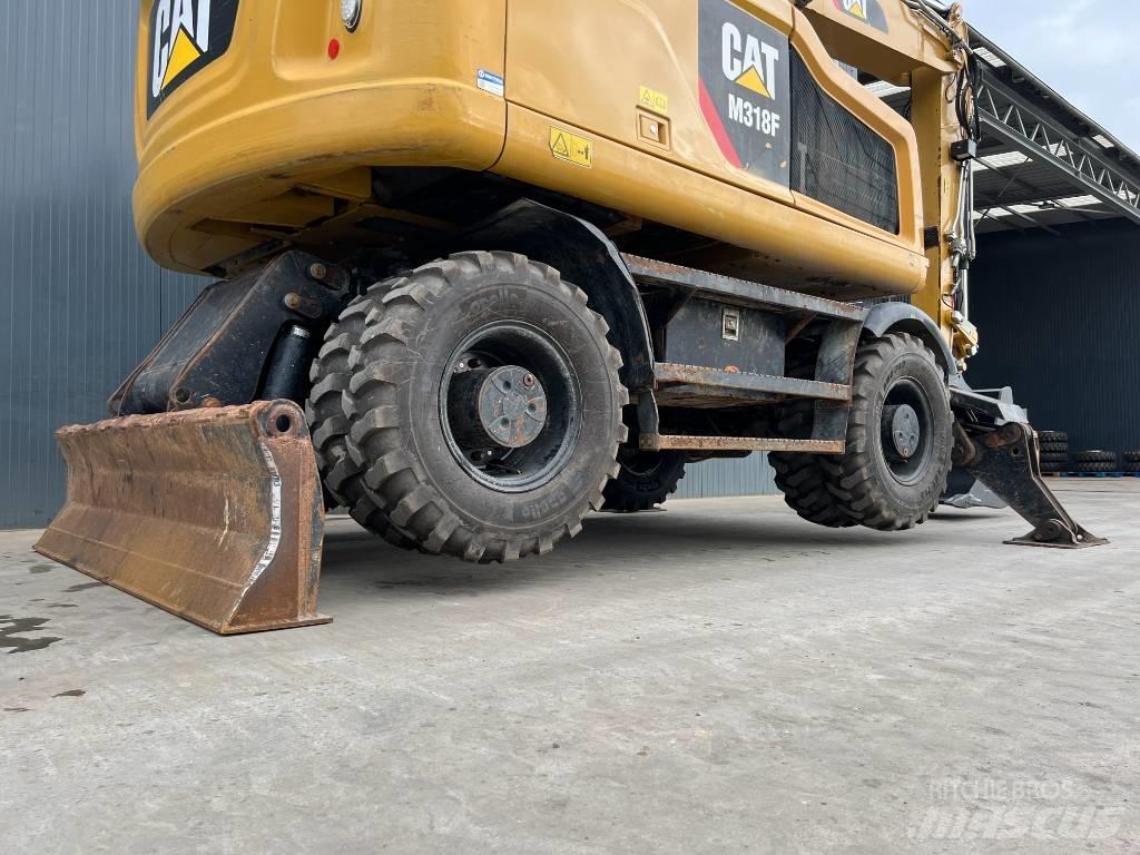 CAT M318F Колесни екскаватори