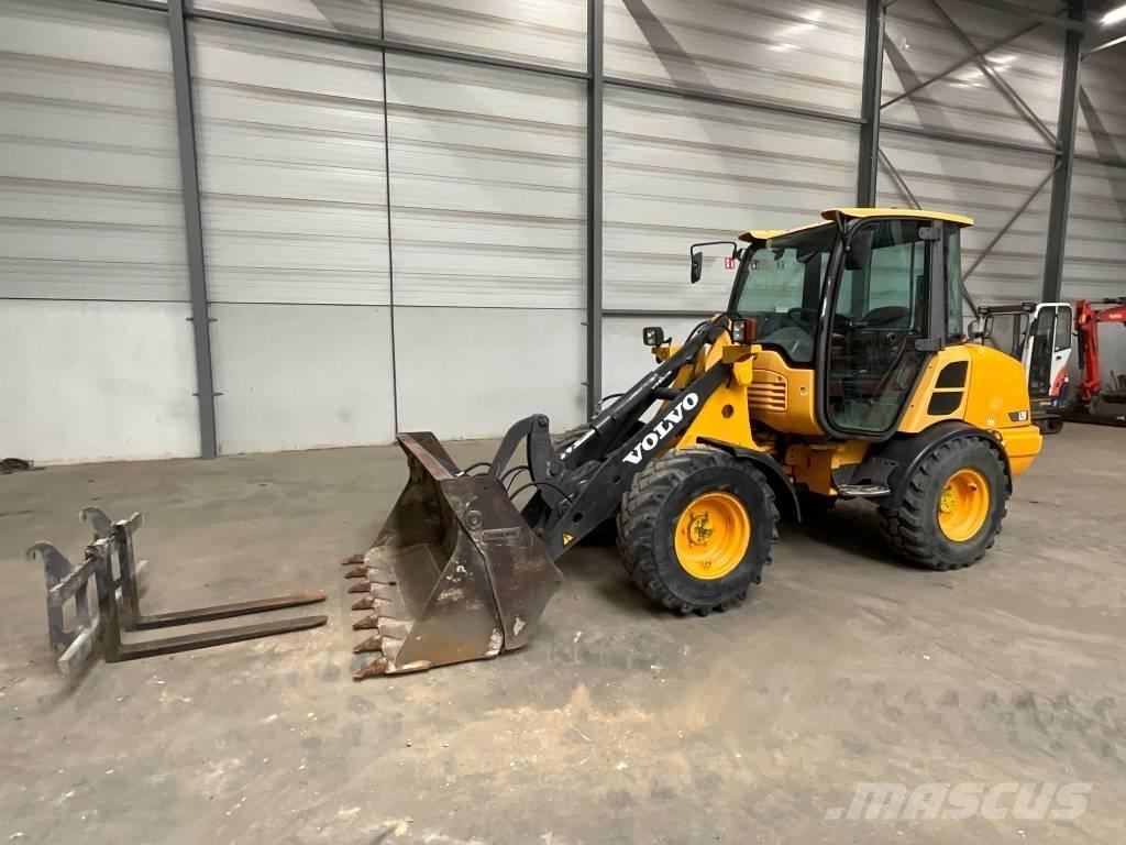 Volvo L 25 F Колесни товарачи