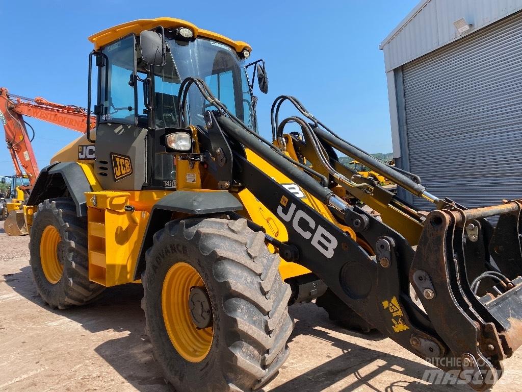 JCB 413 S Колесни товарачи