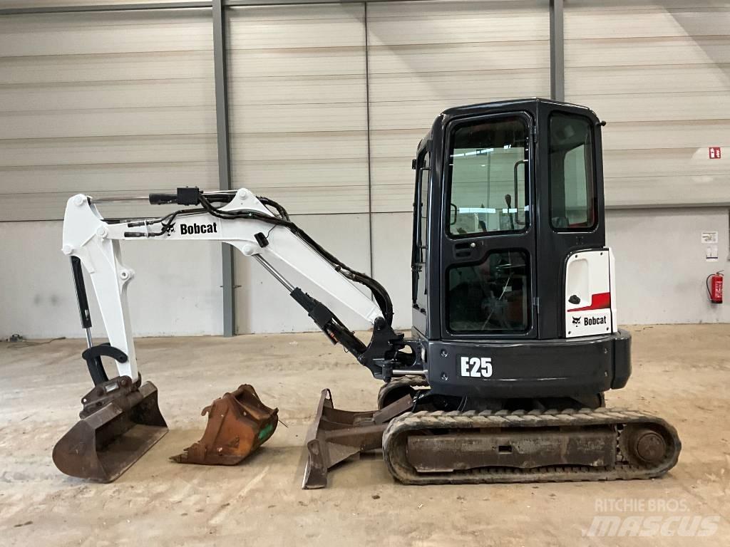 Bobcat E 25 Мини екскаватори < 7 т