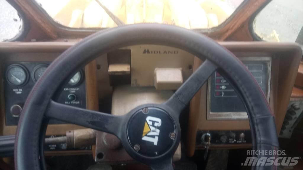 CAT 988B Колесни товарачи