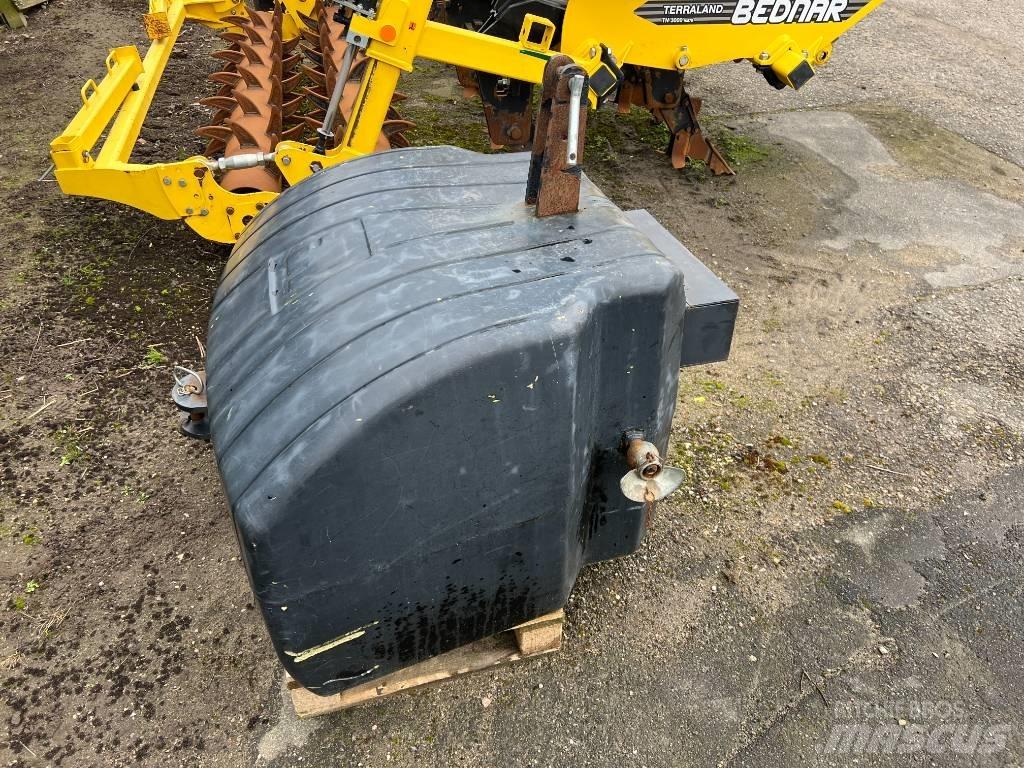 Allround 1500 kg Предни тежести
