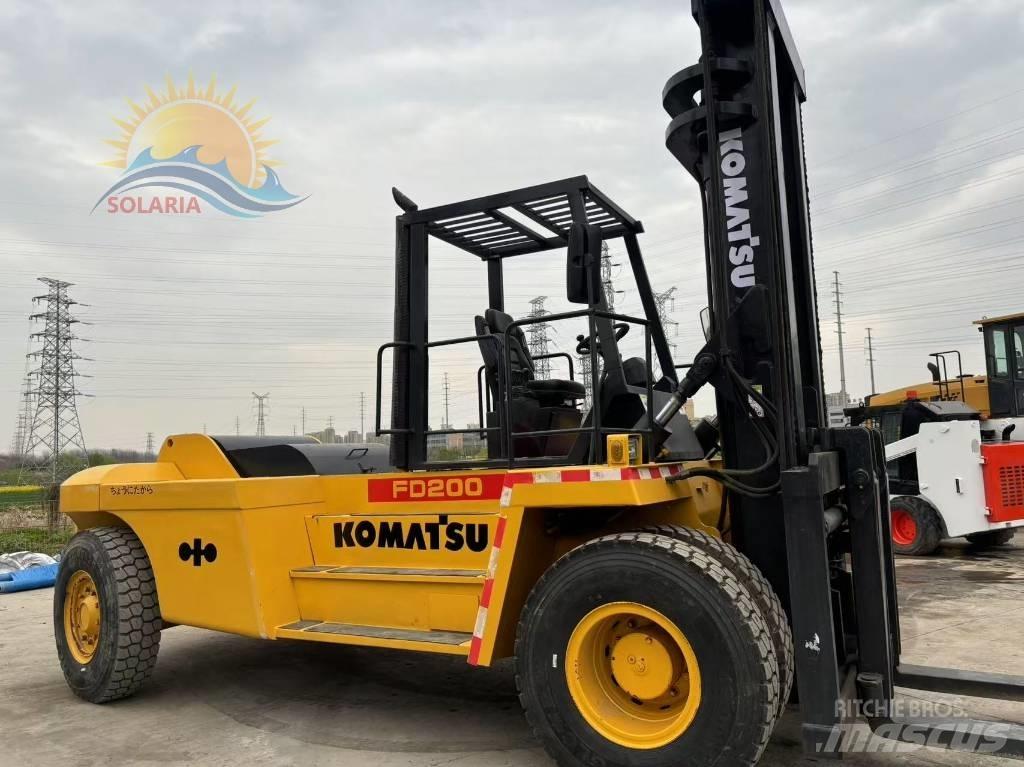 Komatsu FD 200 Дизелови камиони