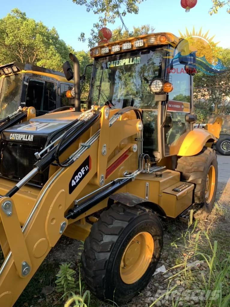 CAT 420 F Товарач със заден ексватор