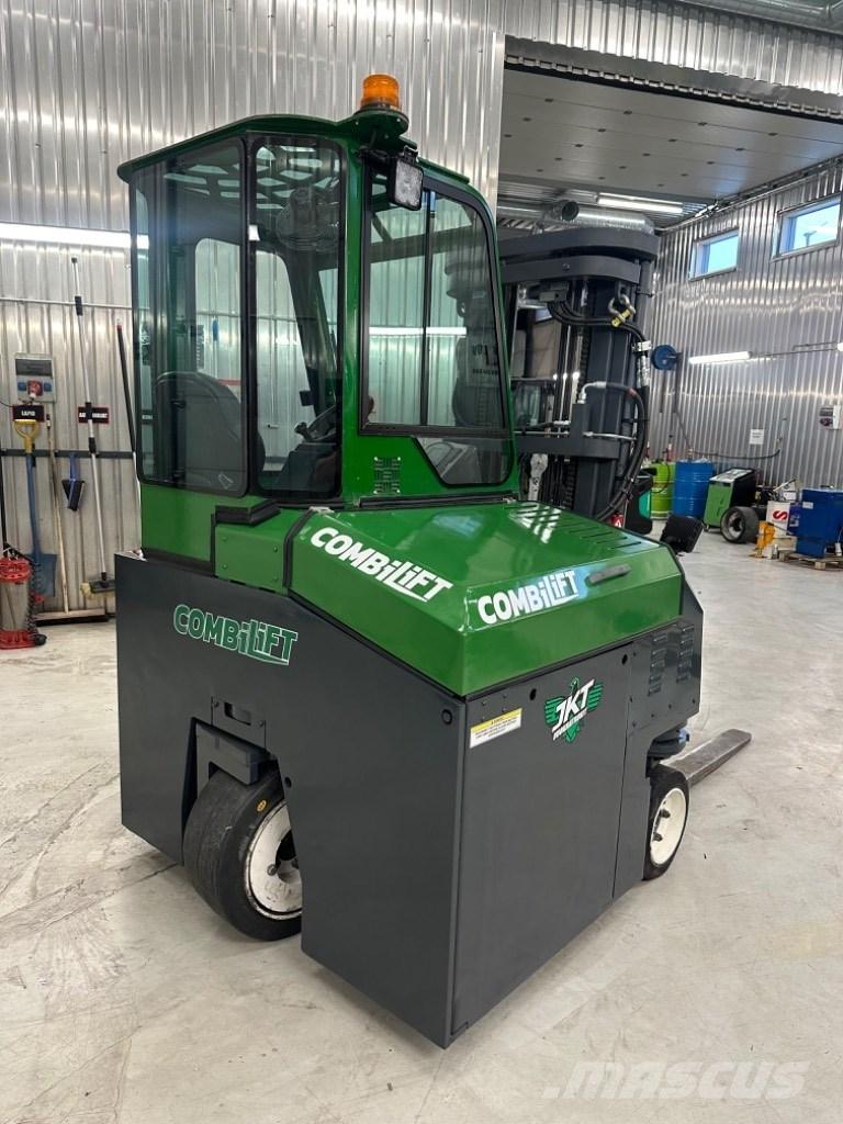 Combilift CB2500E Електрически вилични кари-повдигачи