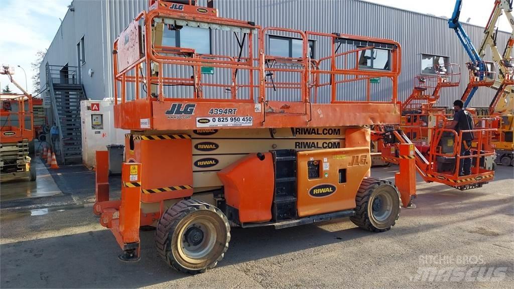 JLG 4394RT Ножични работни платформи