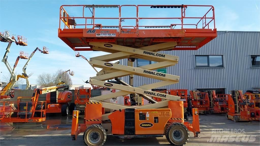 JLG 4394RT Ножични работни платформи