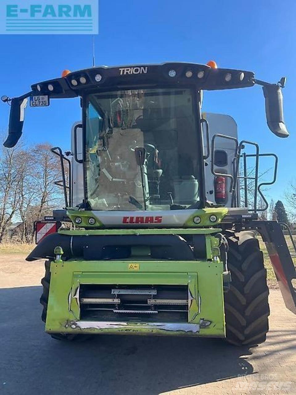 CLAAS trion 730 Комбайни