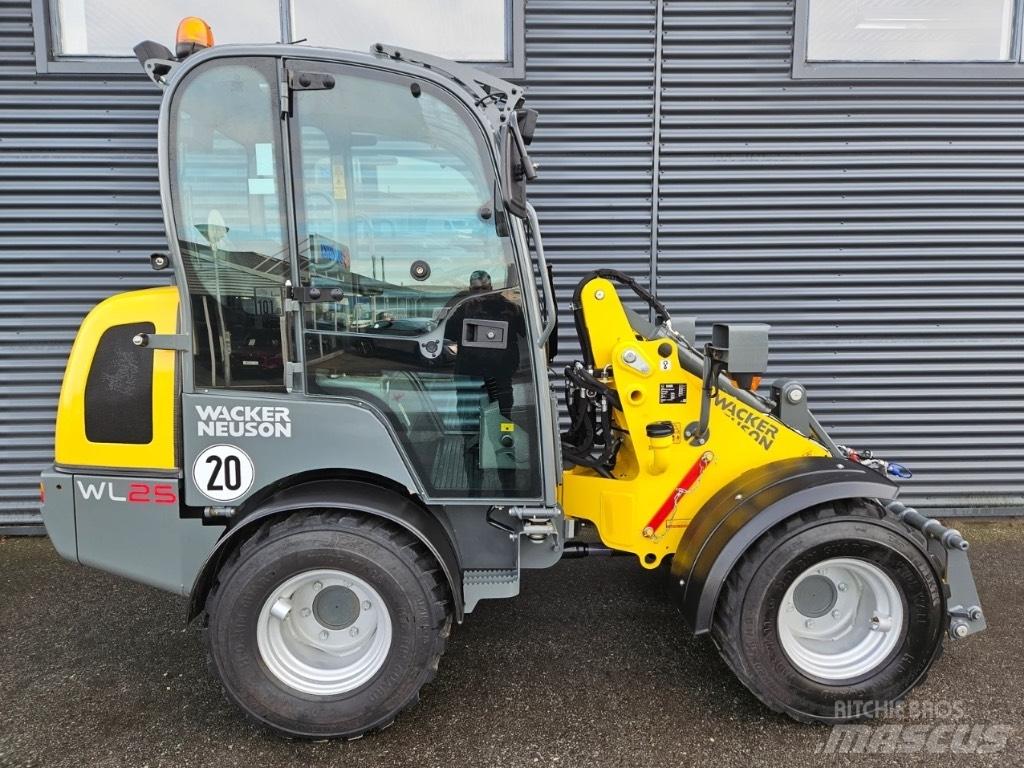 Wacker Neuson WL 25 Колесни товарачи