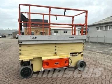 JLG 3246 ES Ножични работни платформи