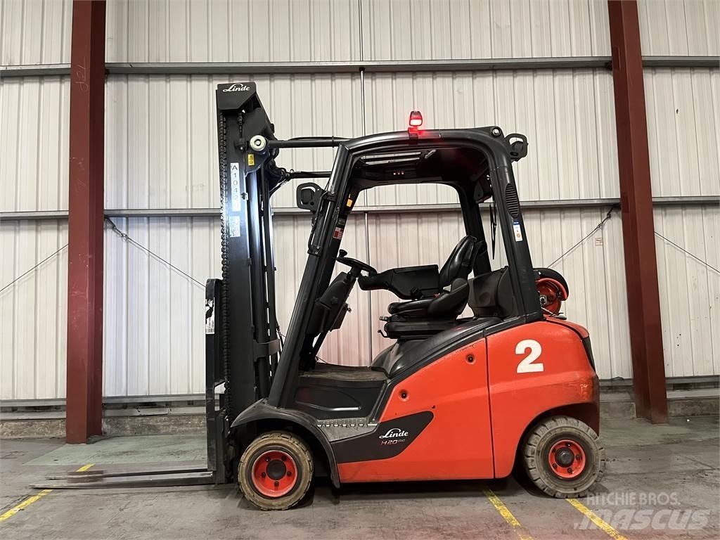 Linde H20T-01 Камиони с АГУ