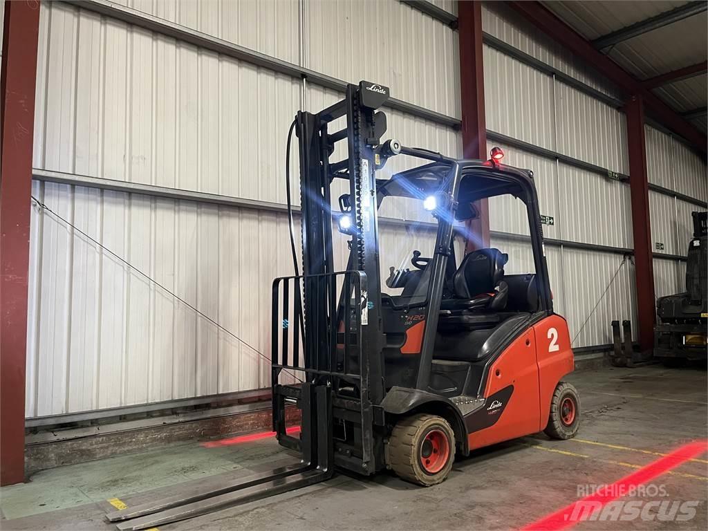 Linde H20T-01 Камиони с АГУ