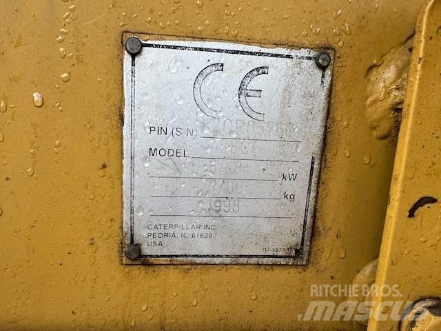 CAT 428 C Товарач със заден ексватор