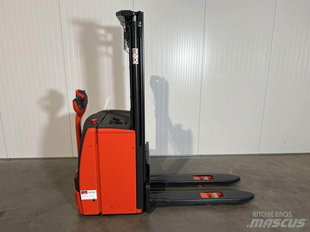 Linde L14 Колички високоповдигачи с теглич