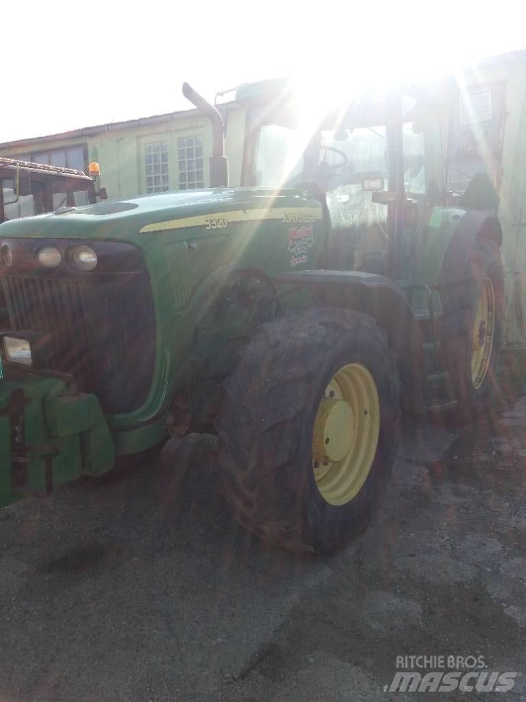 John Deere 8320 Трактори