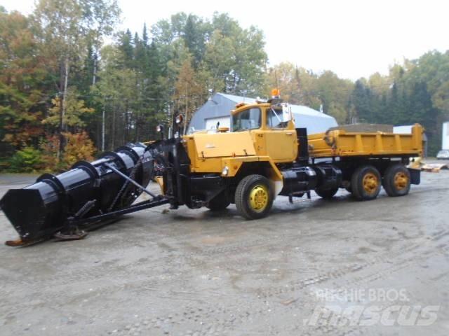 Mack RM 6866 S Снегочистачки