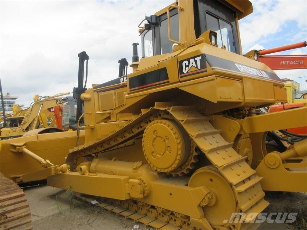 CAT D 8 N Верижни булдозери
