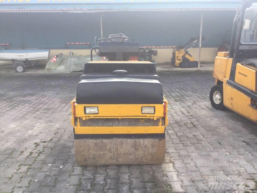 Dynapac CC 101 Двойни барабанни ролки
