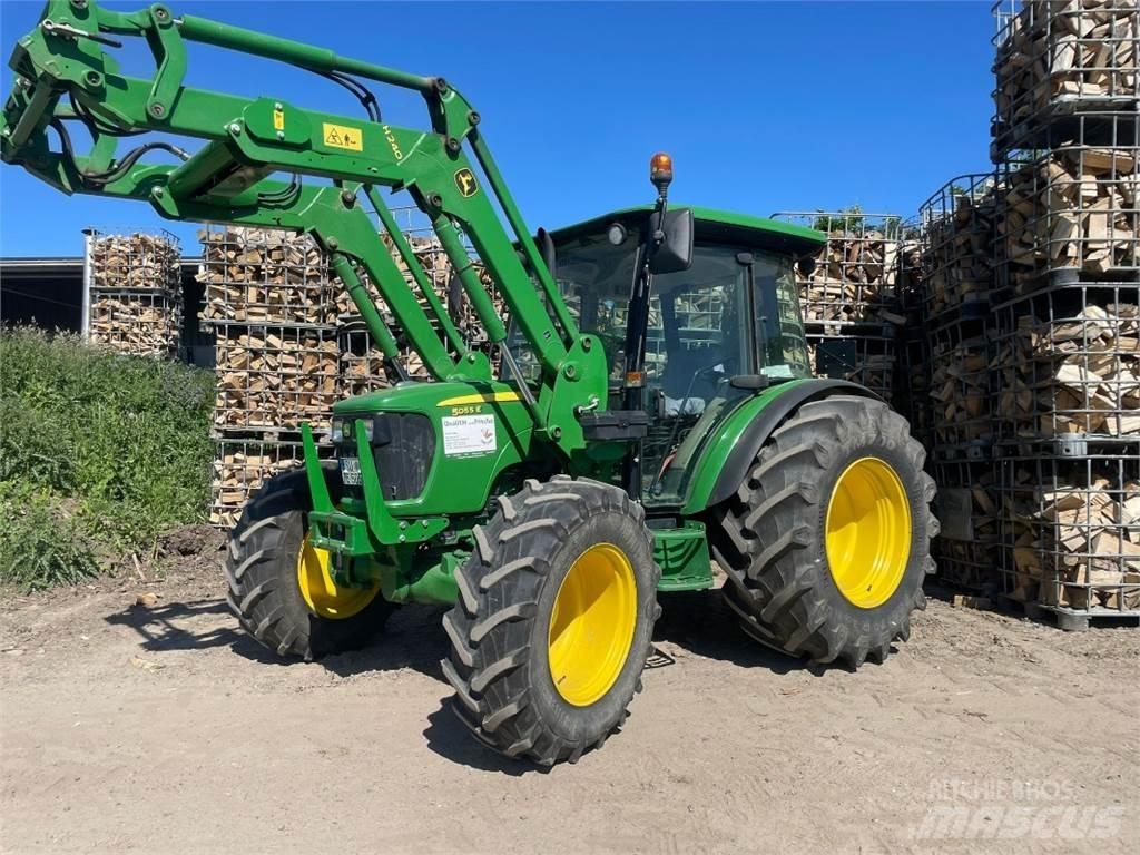 John Deere 5055E Трактори