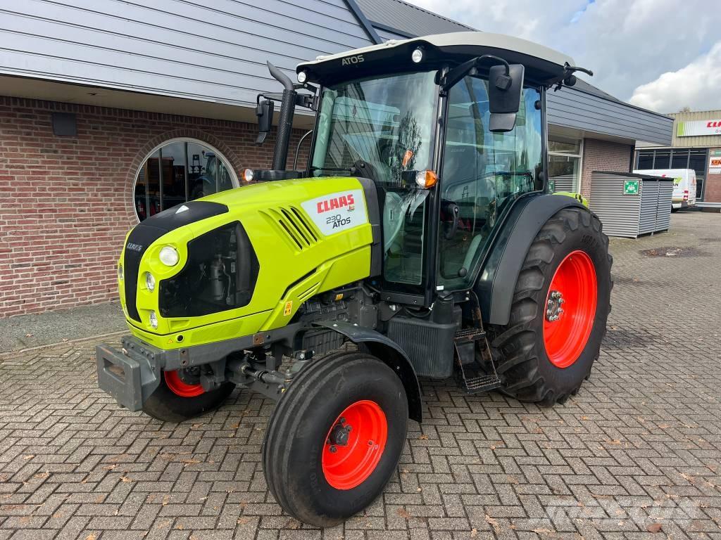 CLAAS Atos 230 Трактори