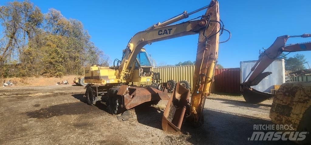 CAT 212 Колесни екскаватори