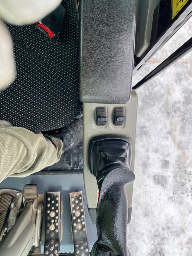 Yanmar B 95 W Колесни екскаватори