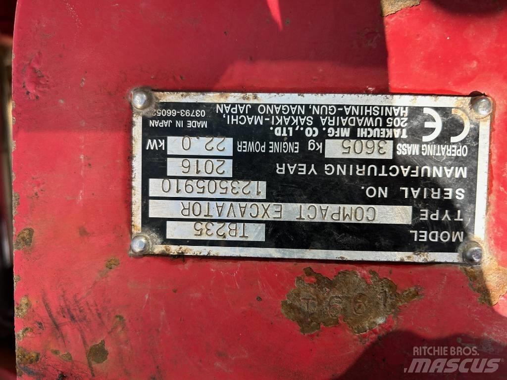 Takeuchi TB 235 Мини екскаватори < 7 т